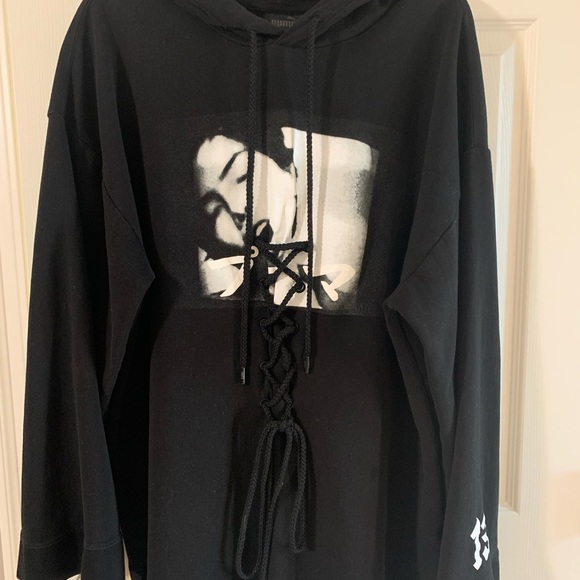 Fenty Puma Oversized Sweatshirt. Super cute/trendy. Size small - Picture 3 of 6